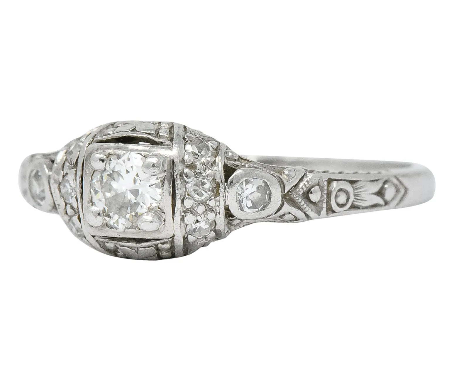1920's Art Deco 0.30 CTW Diamond Platinum Engagement Ring