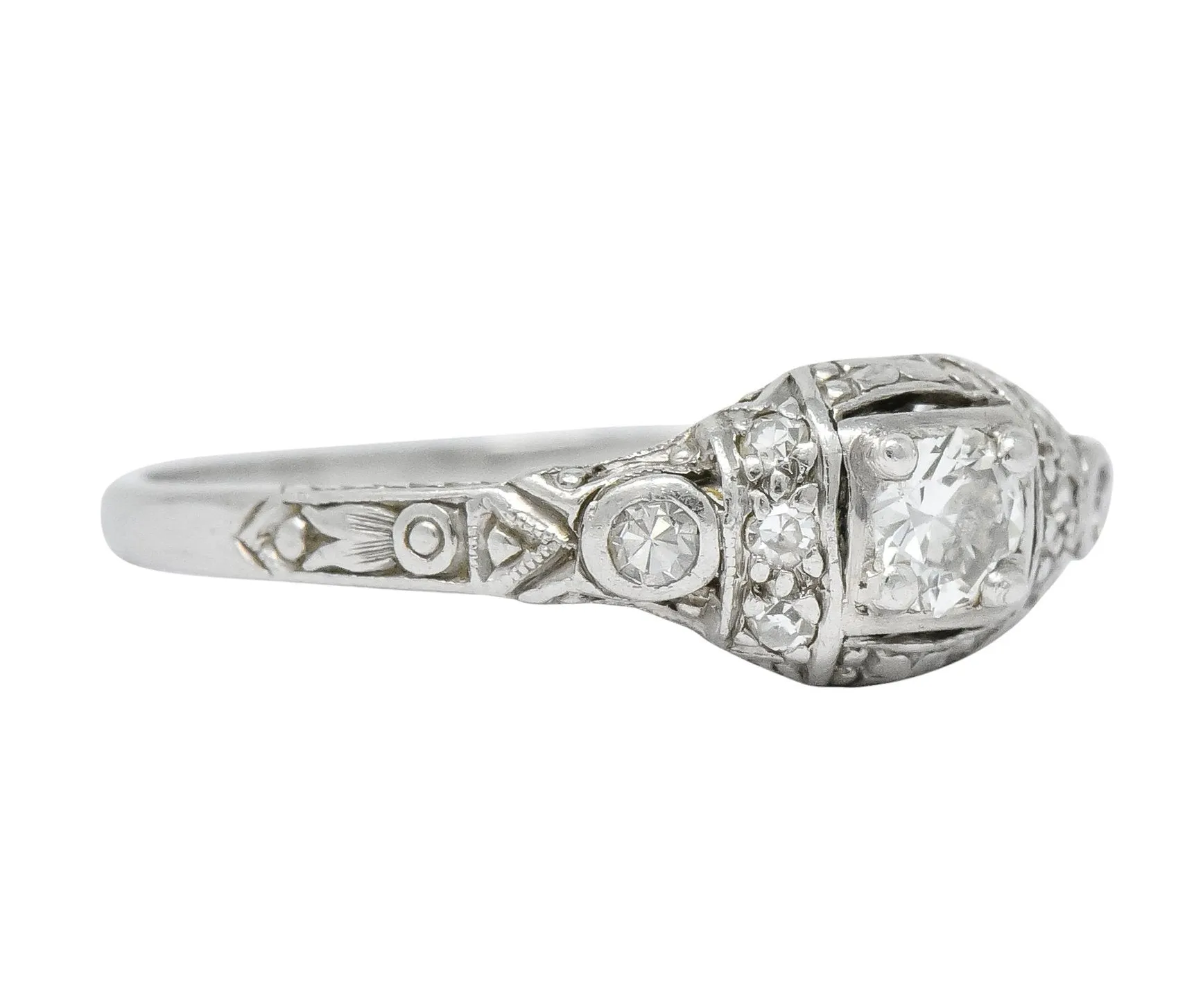 1920's Art Deco 0.30 CTW Diamond Platinum Engagement Ring