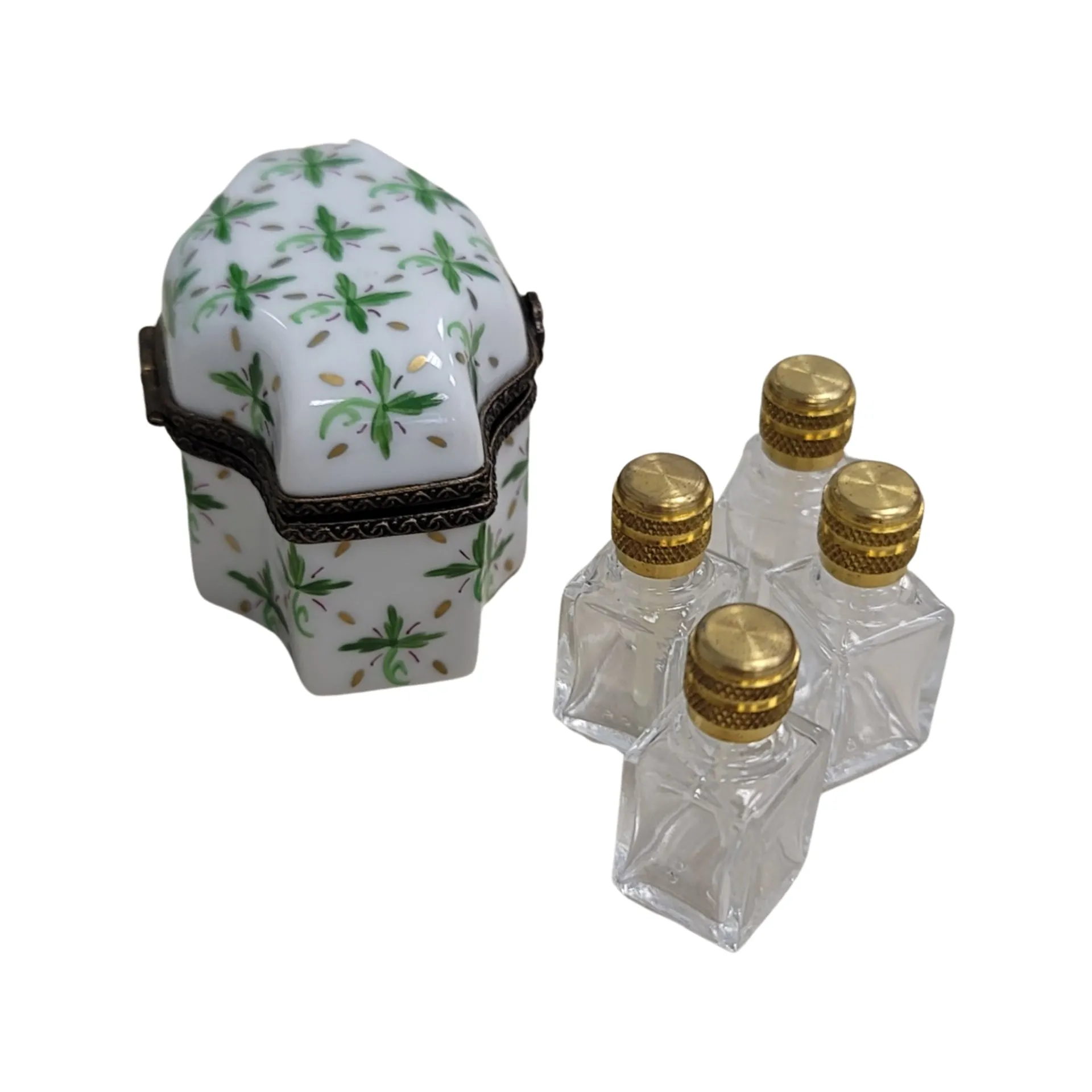 4 Perfume green