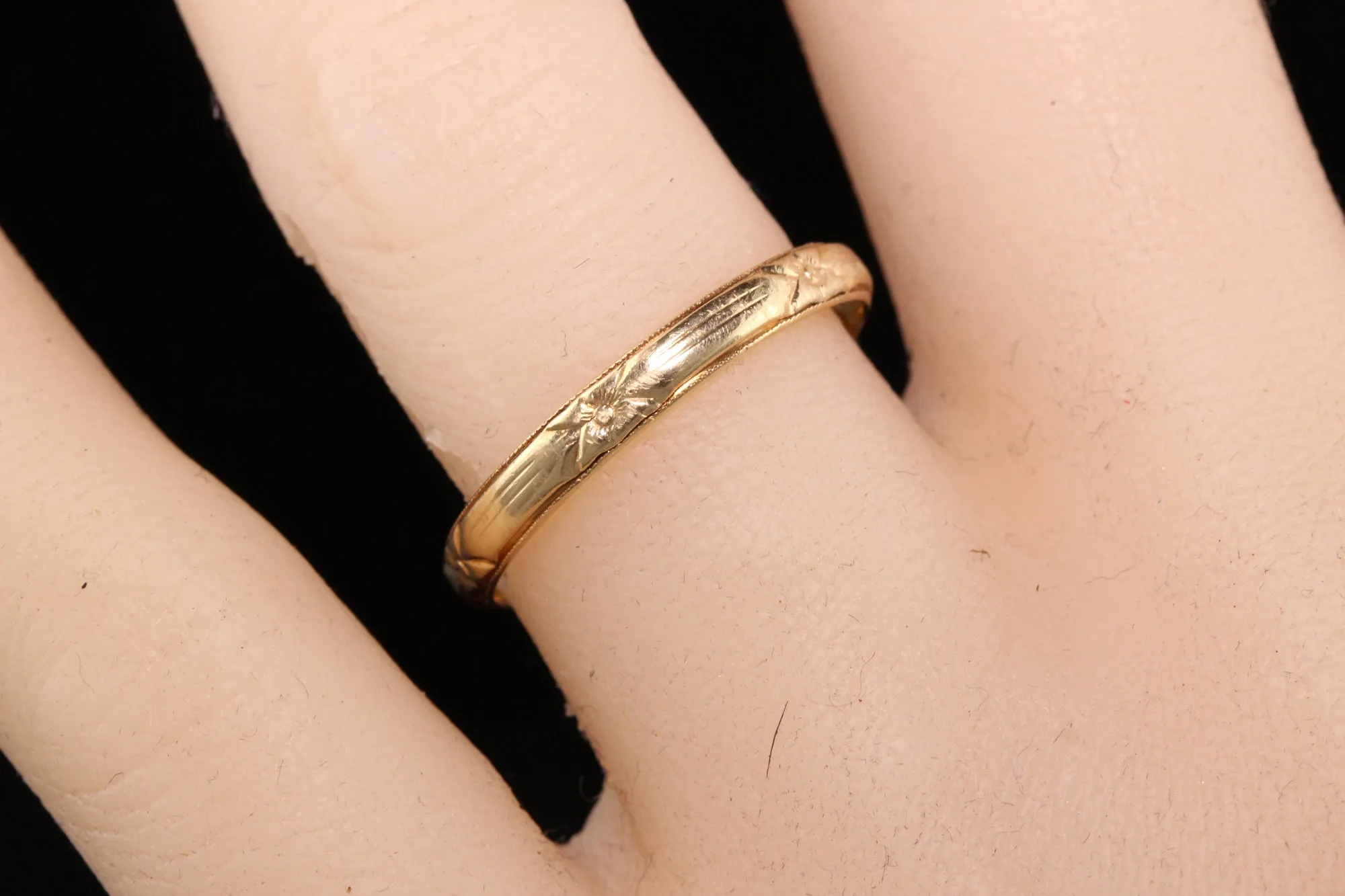 Antique Art Deco 14K Yellow Gold Engraved Wedding Band - Size 8 3/4