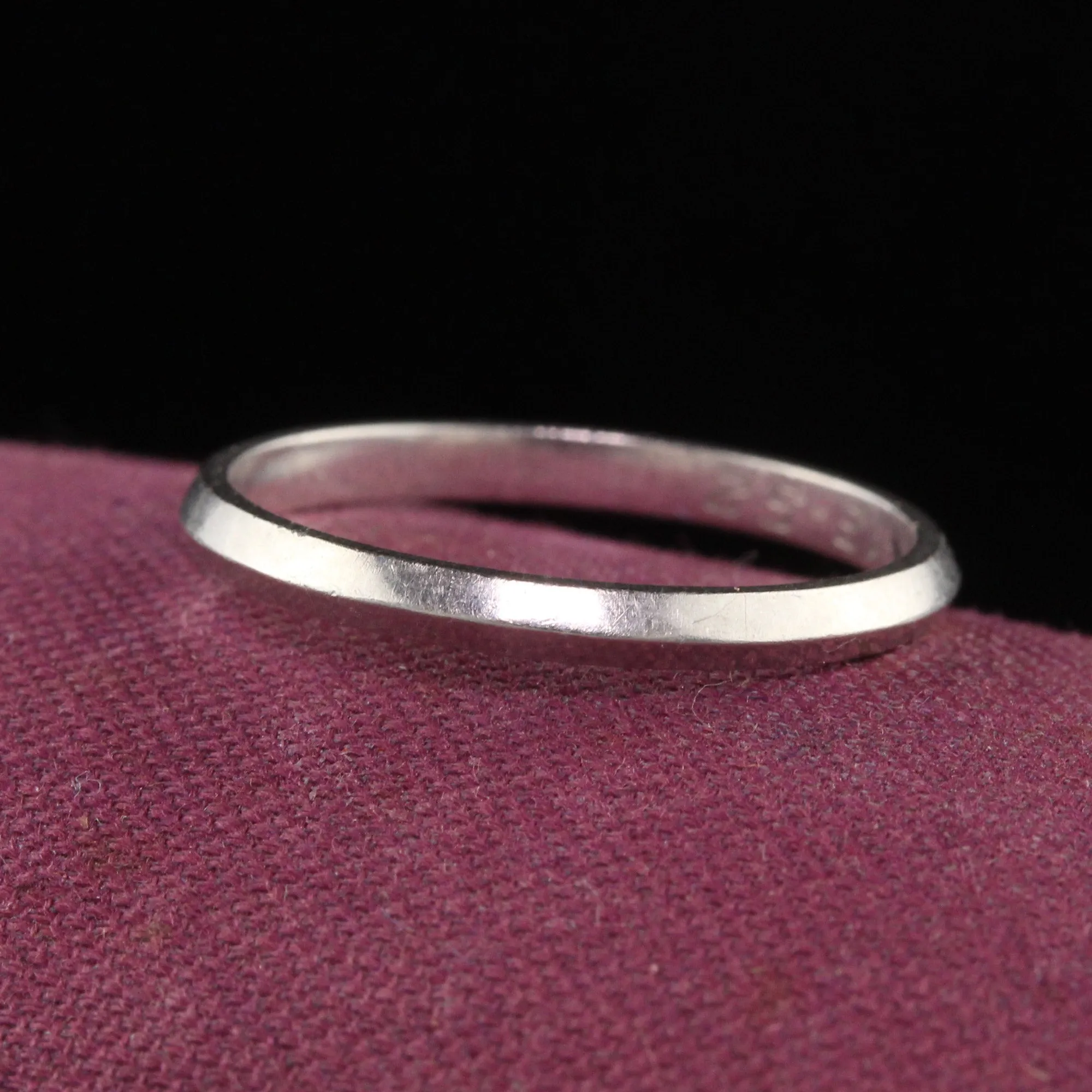 Antique Art Deco Platinum Knife Edge Wedding Band - Size 5 1/2
