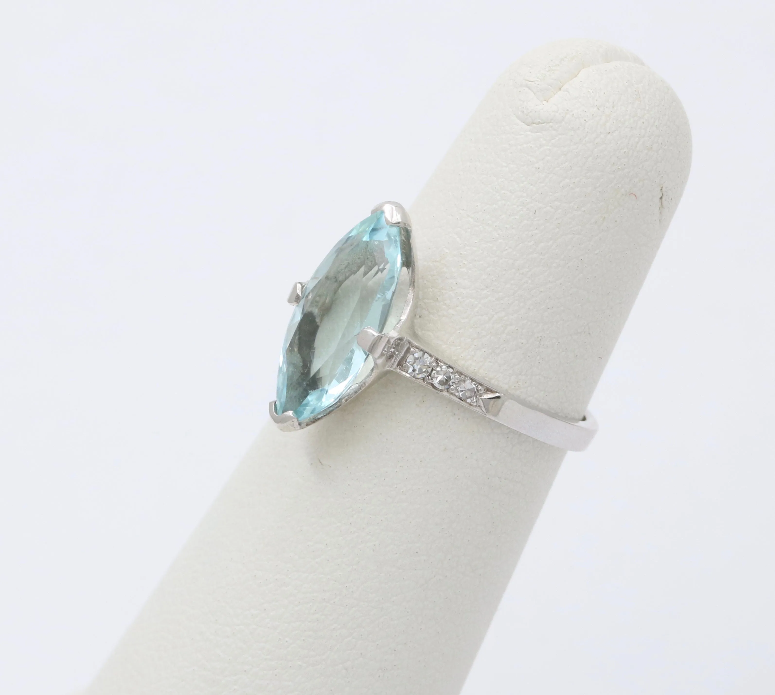 Art Deco 3 Carat Aquamarine and Diamond 18K Gold Ring, Alternative Engagement