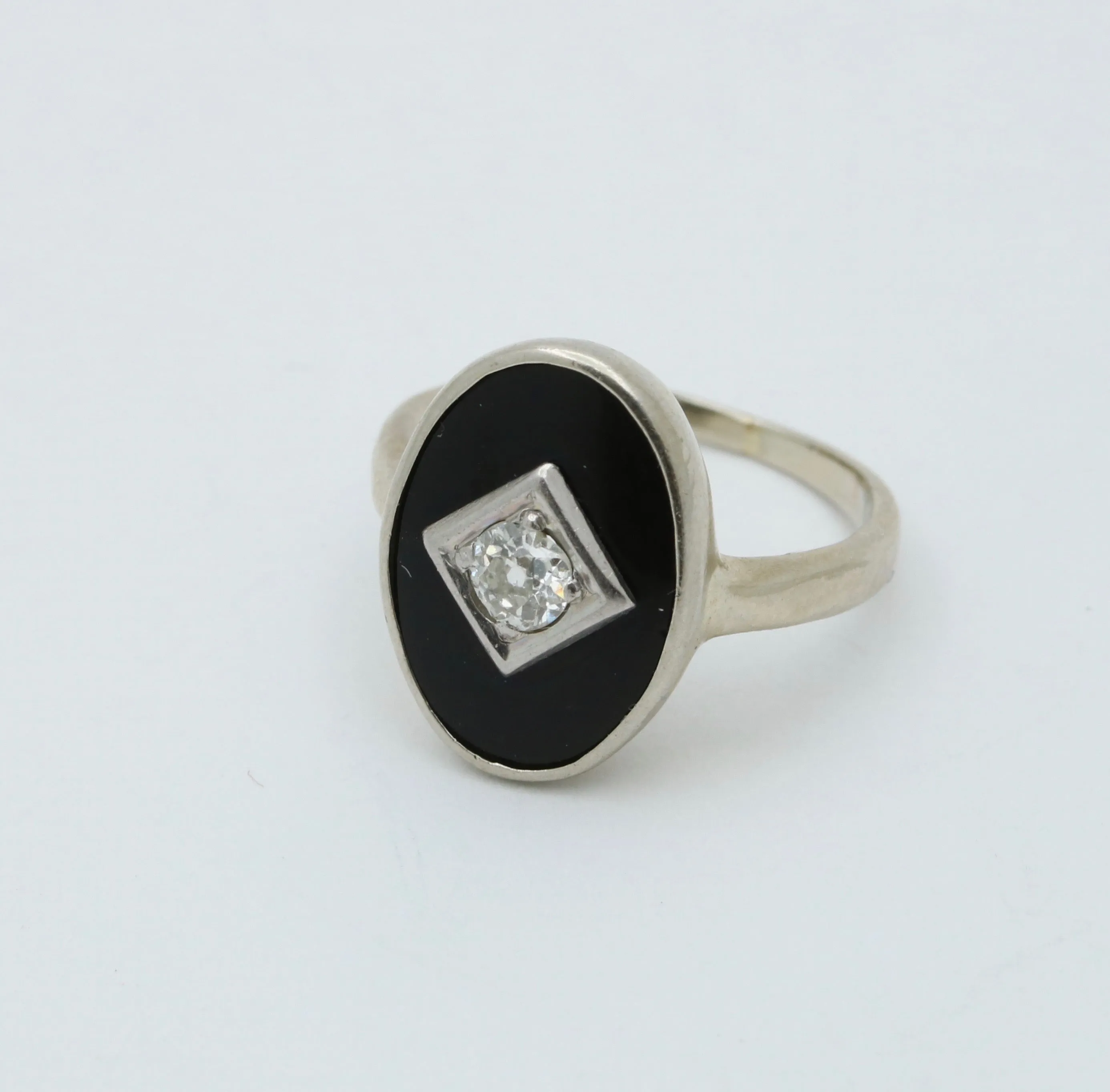 Art Deco Diamond and Onyx Ring