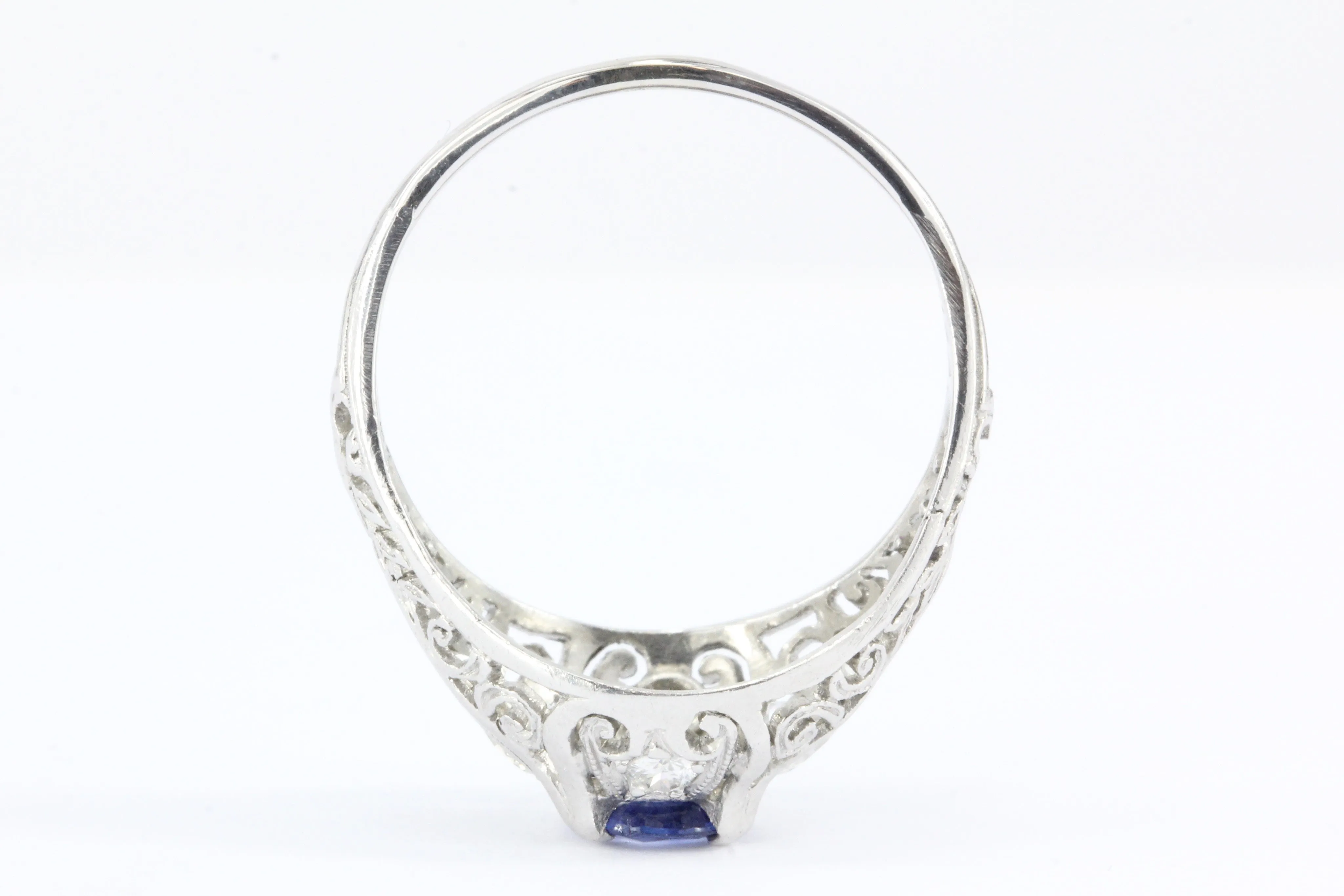 Art Deco Platinum Natural Sapphire & Old European Cut Diamond Ring c. 1920's