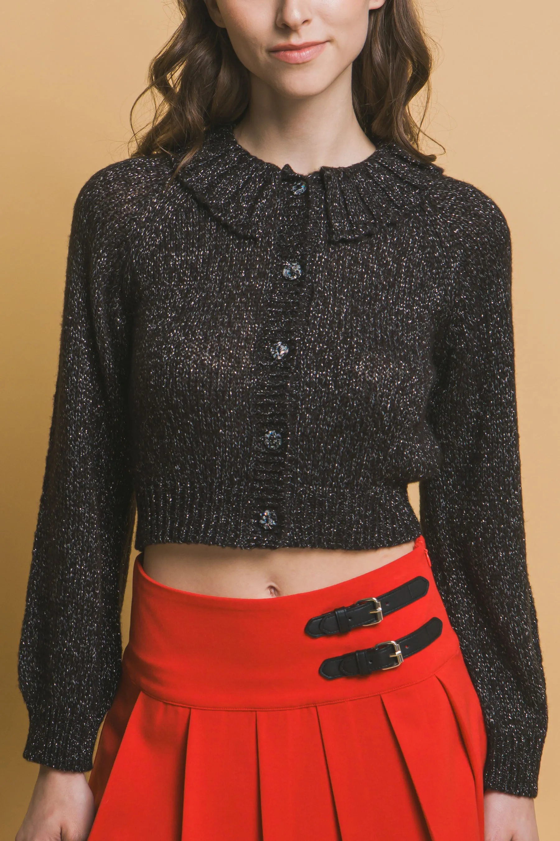 Black Short Collard Sweater