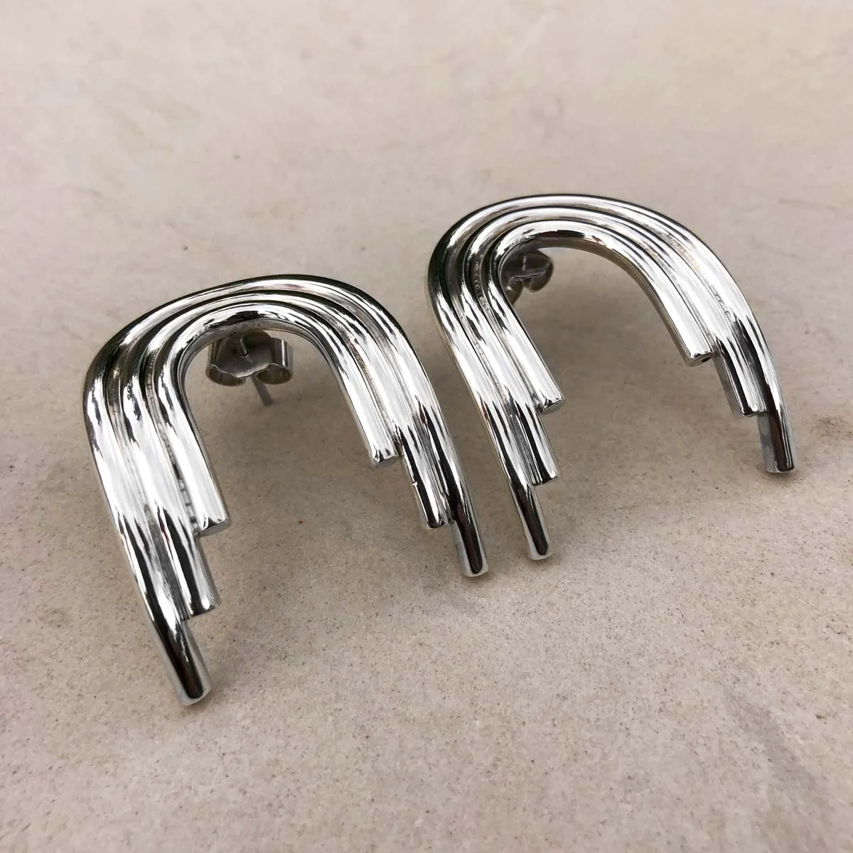DECO GODDESS EARRINGS SILVER