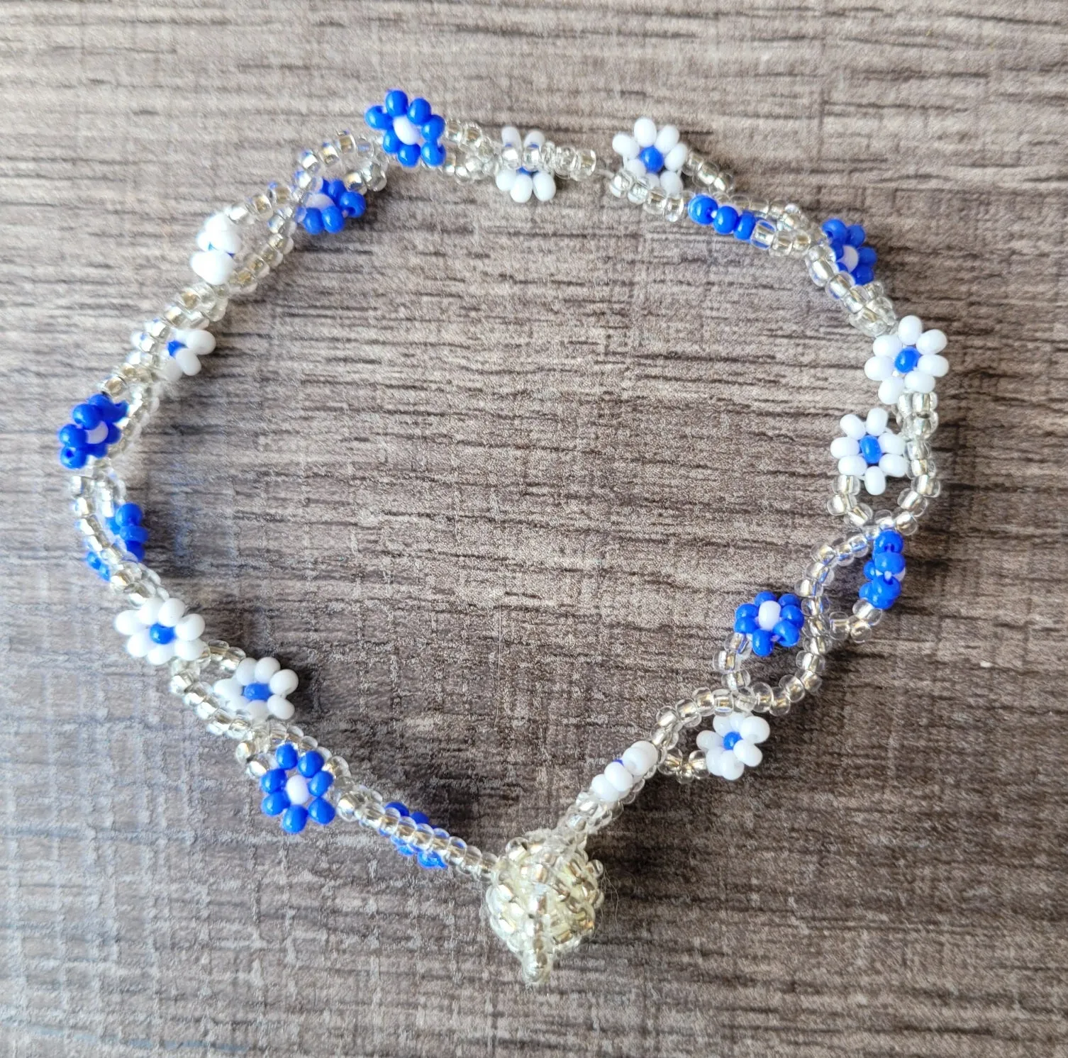 Flower beaded bracelet