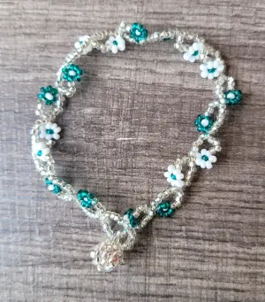 Flower beaded bracelet