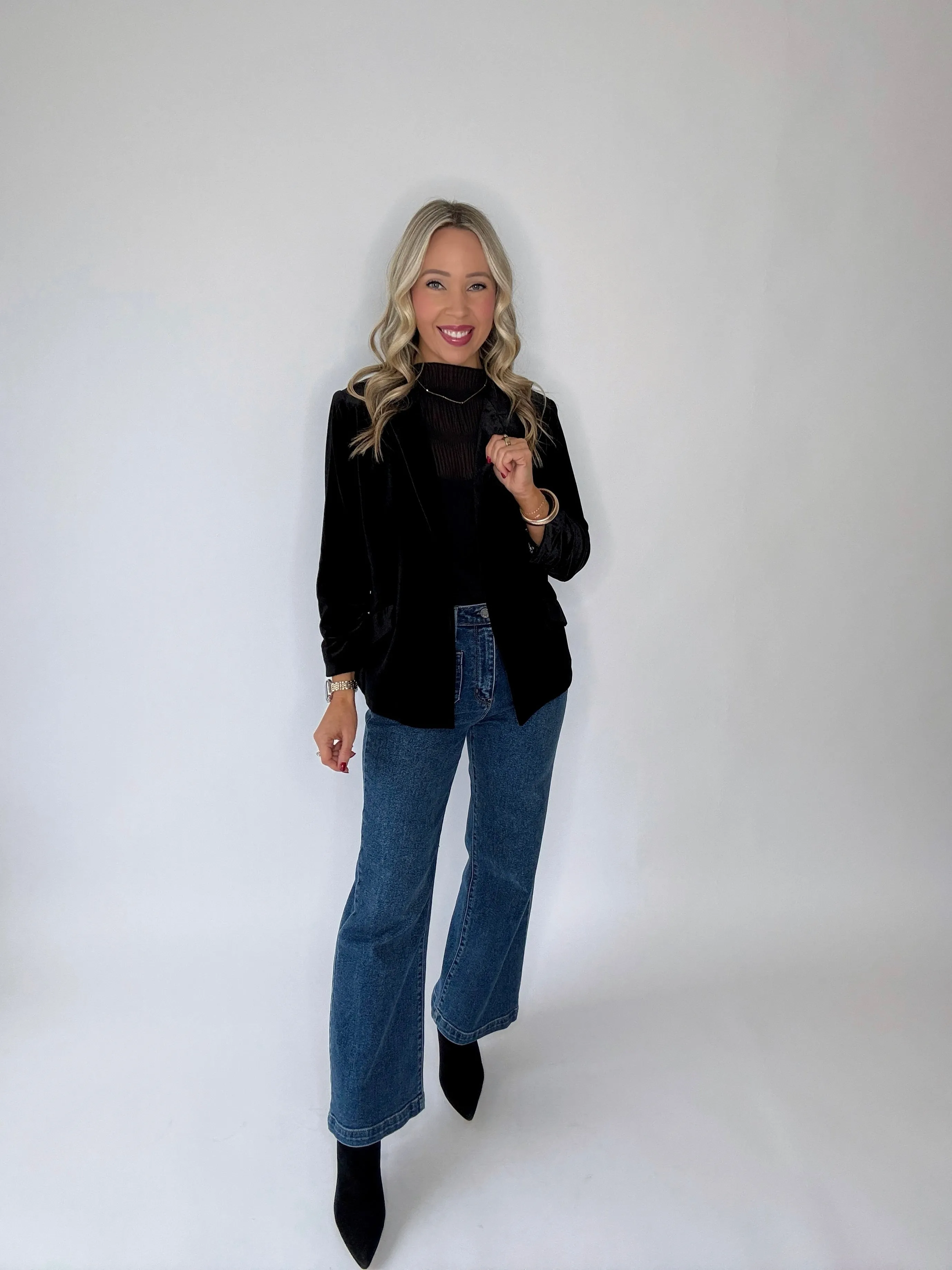 Invitation Only Velvet Blazer - Black