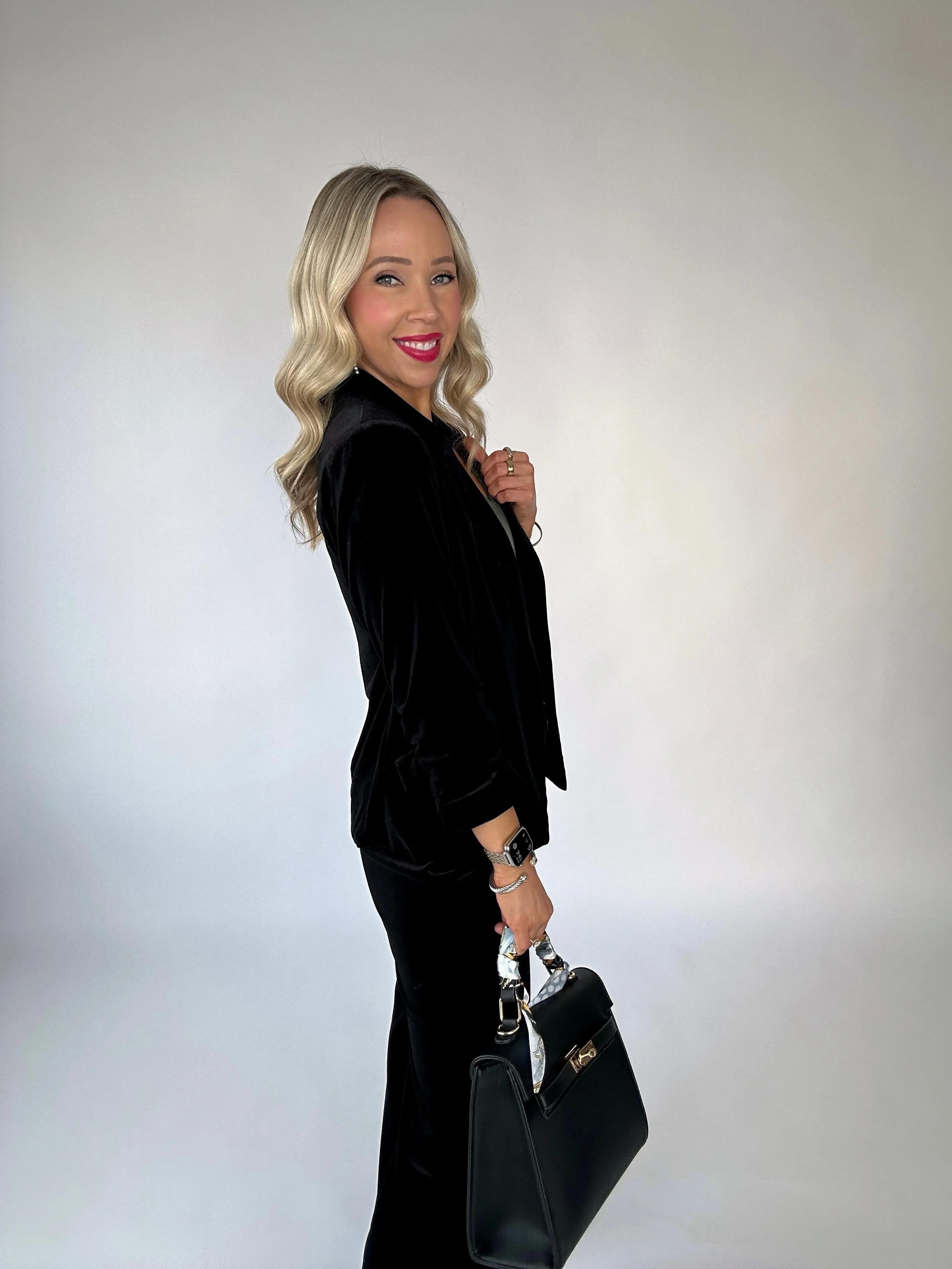 Invitation Only Velvet Blazer - Black