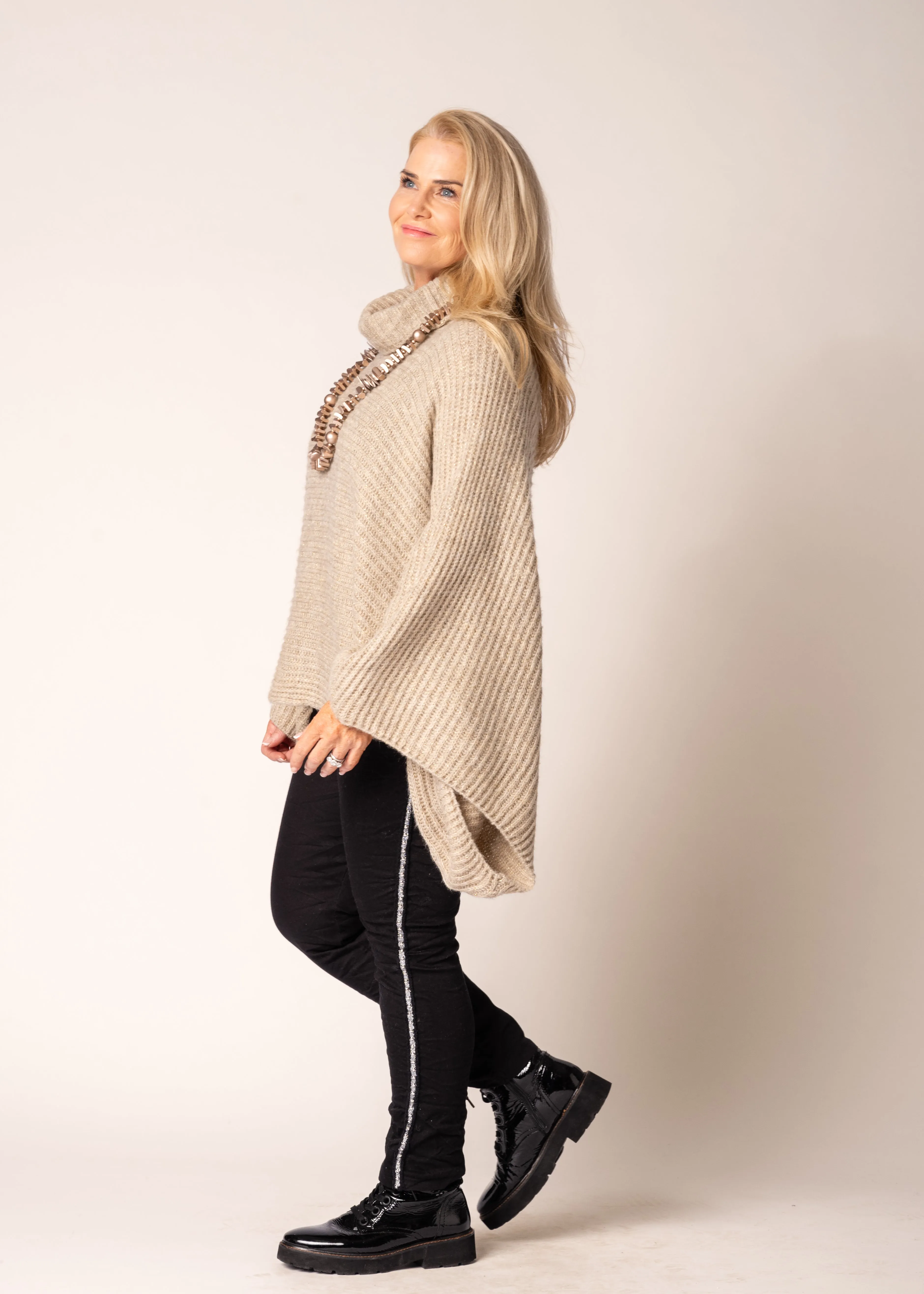 Leah Knit Top in Latte