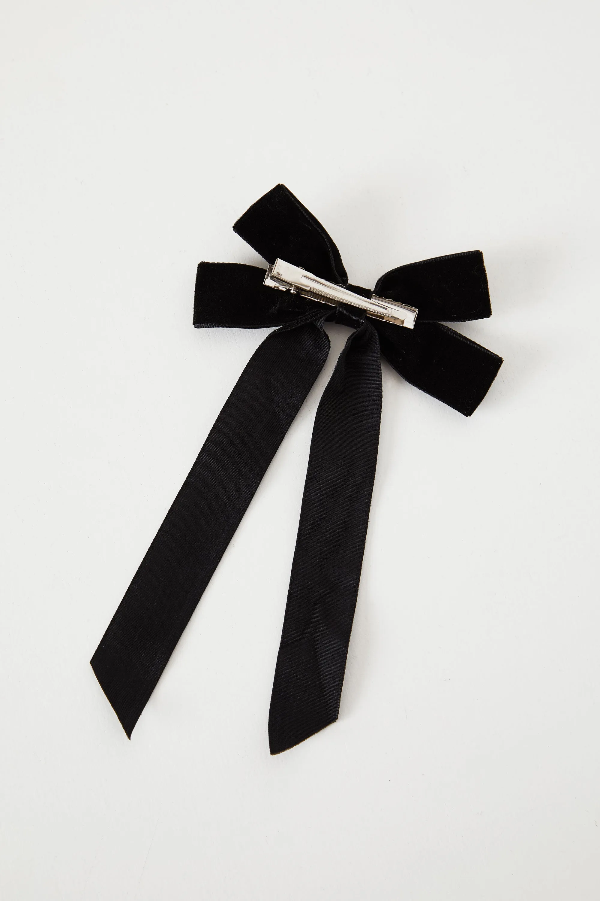 Lillian Black Velvet Ribbon Hair Clip