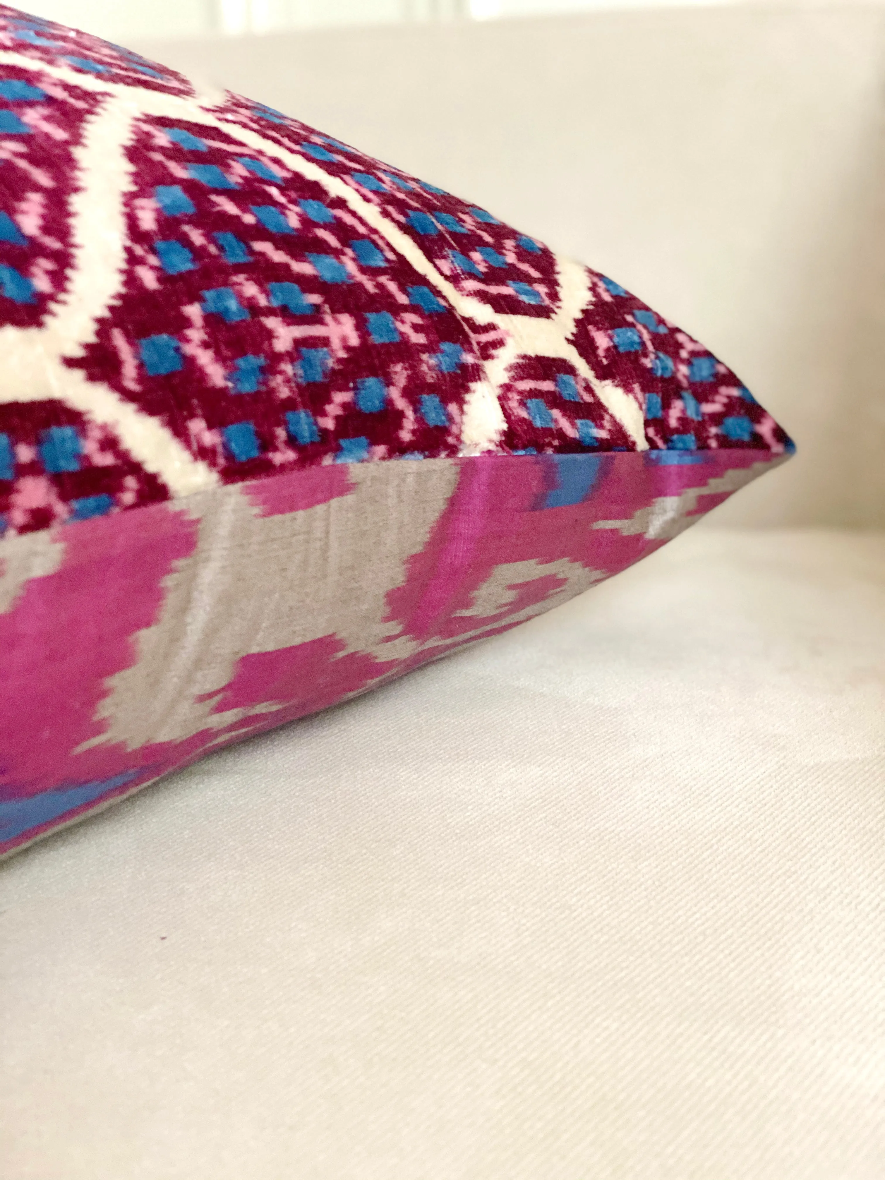 Luxe Jeweled Quatrefoil Pillow Cover