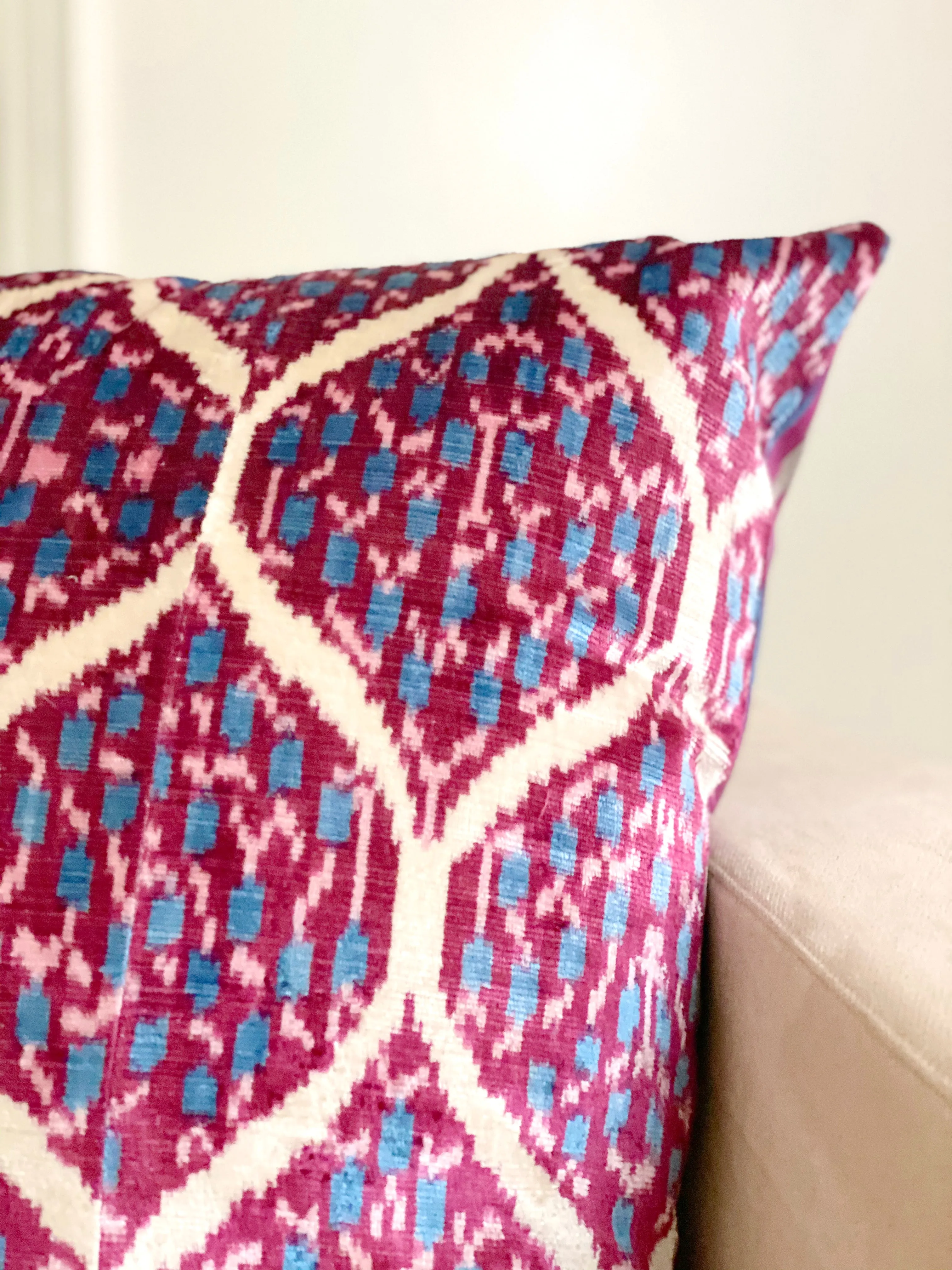 Luxe Jeweled Quatrefoil Pillow Cover
