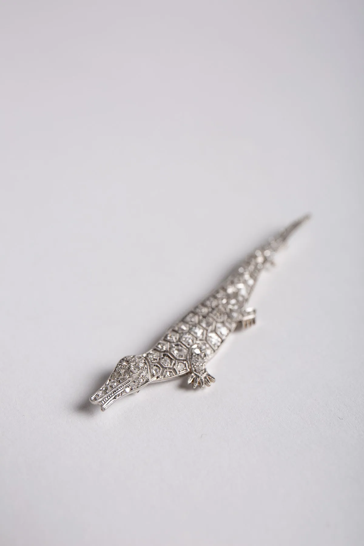 MAXFIELD PRIVATE COLLECTION | VINTAGE ART DECO ALLIGATOR BROOCH