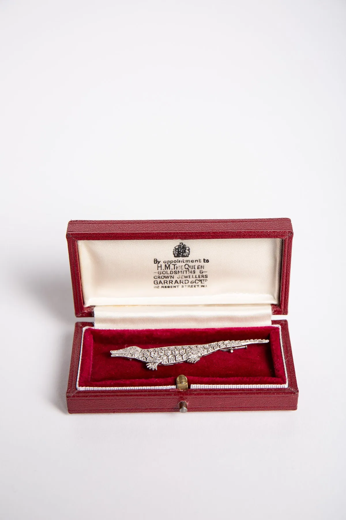 MAXFIELD PRIVATE COLLECTION | VINTAGE ART DECO ALLIGATOR BROOCH