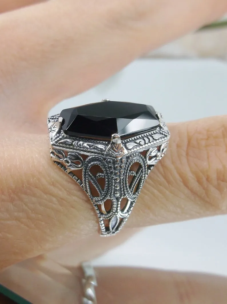Onyx Ring, Hexagon Gem with Art Deco Filigree, Edwardian Jewelry #D237