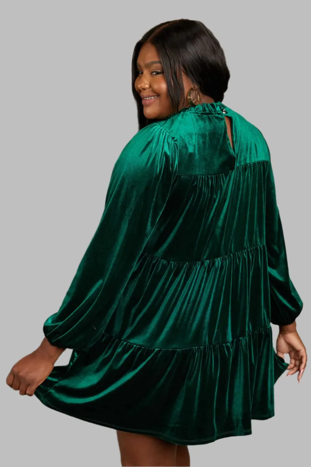 Plus Size 1XL Green Velvet Tiered Mini Dress