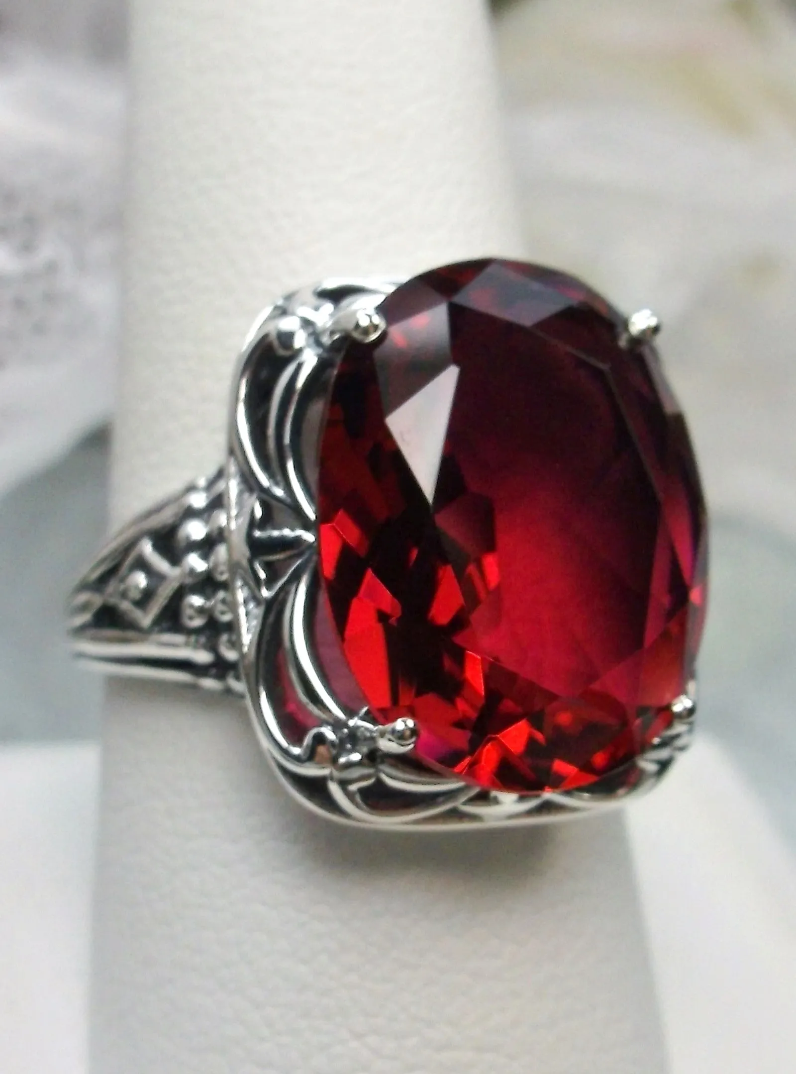 Red Ruby Ring, Oval Gemstone, Retro Swirl Filigree, Art Deco Vintage Jewelry, D119