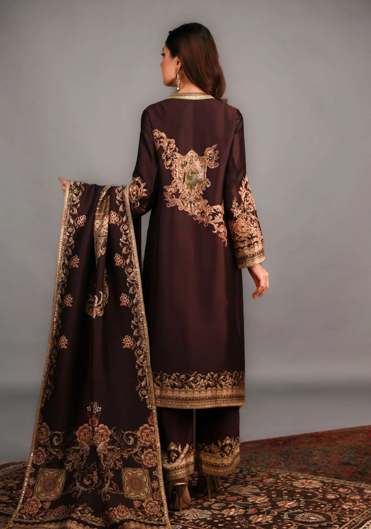 Shamaeel's Signature Two-Piece Suit Featuring Front-Open Classic Shirt