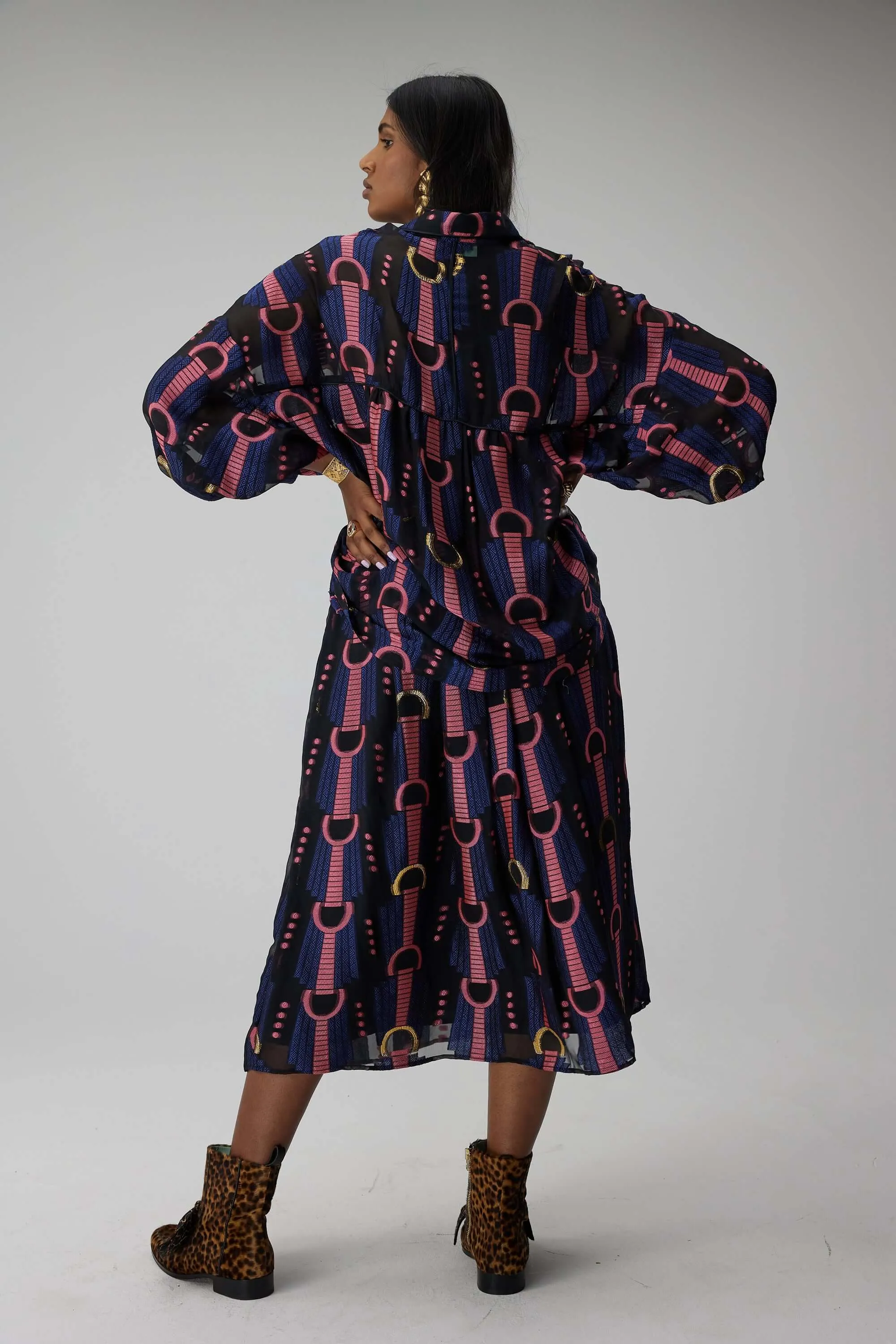 Tasman shirt in Horizon embroidery