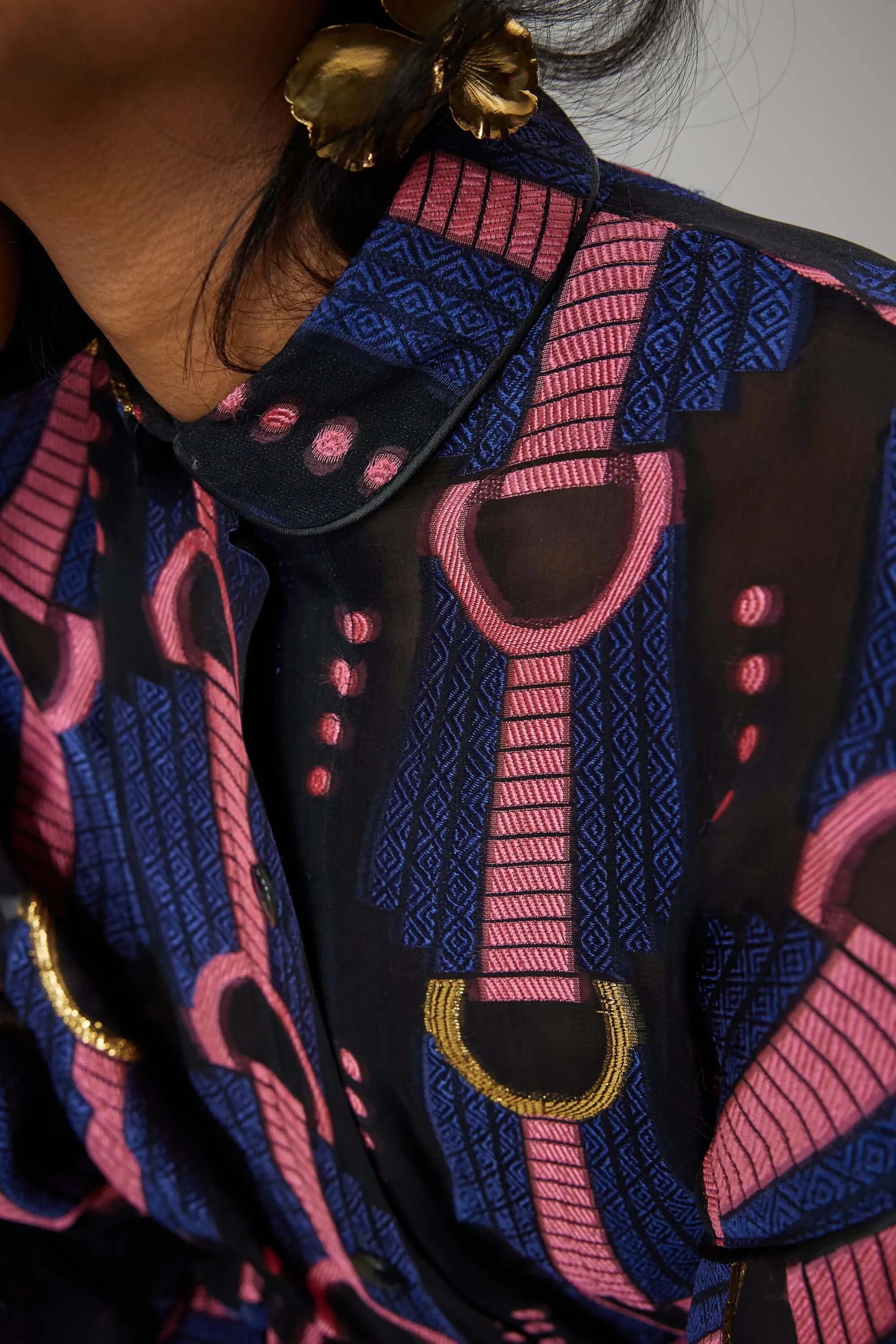 Tasman shirt in Horizon embroidery