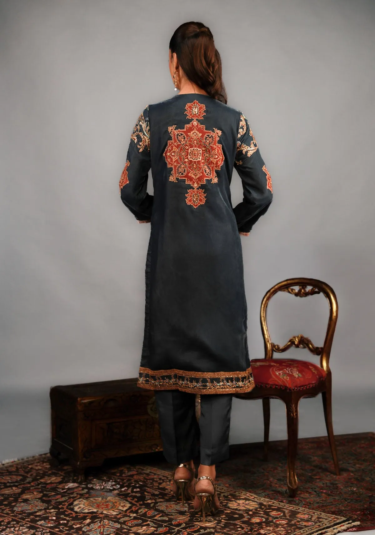 Two-Piece Dark Night Blue Front-Open Mid-Length Set Shirt