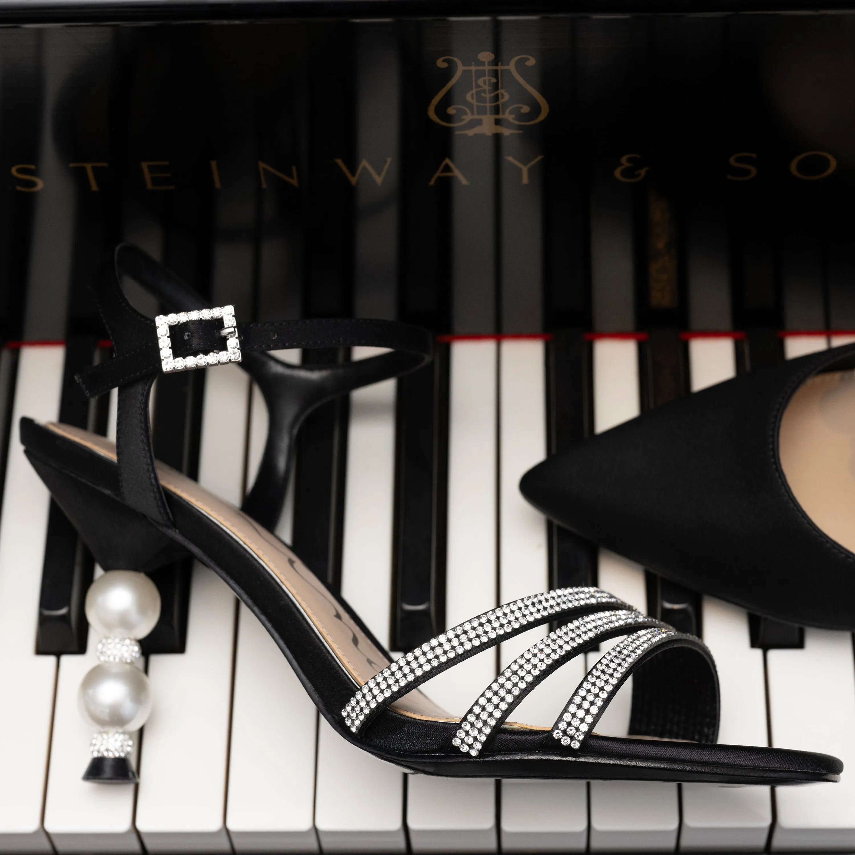 VEERA-BLACK