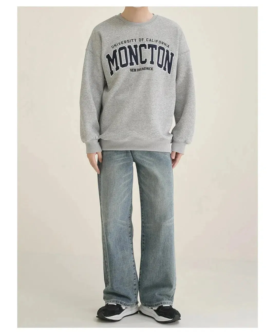 Velvet Printed Crew Neck Sweatshirt