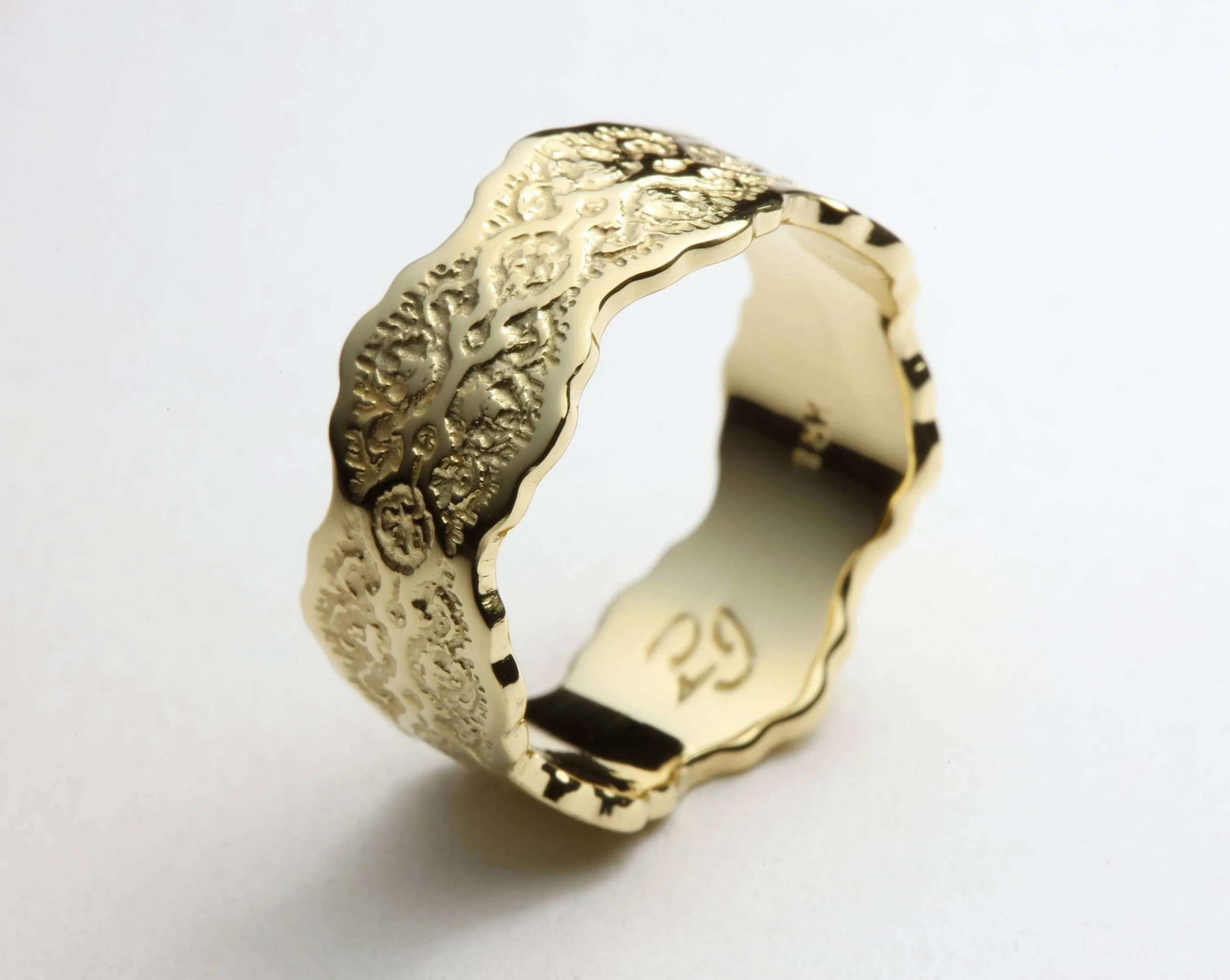 Wide Art Deco Lace Wedding Ring in 8mm Width